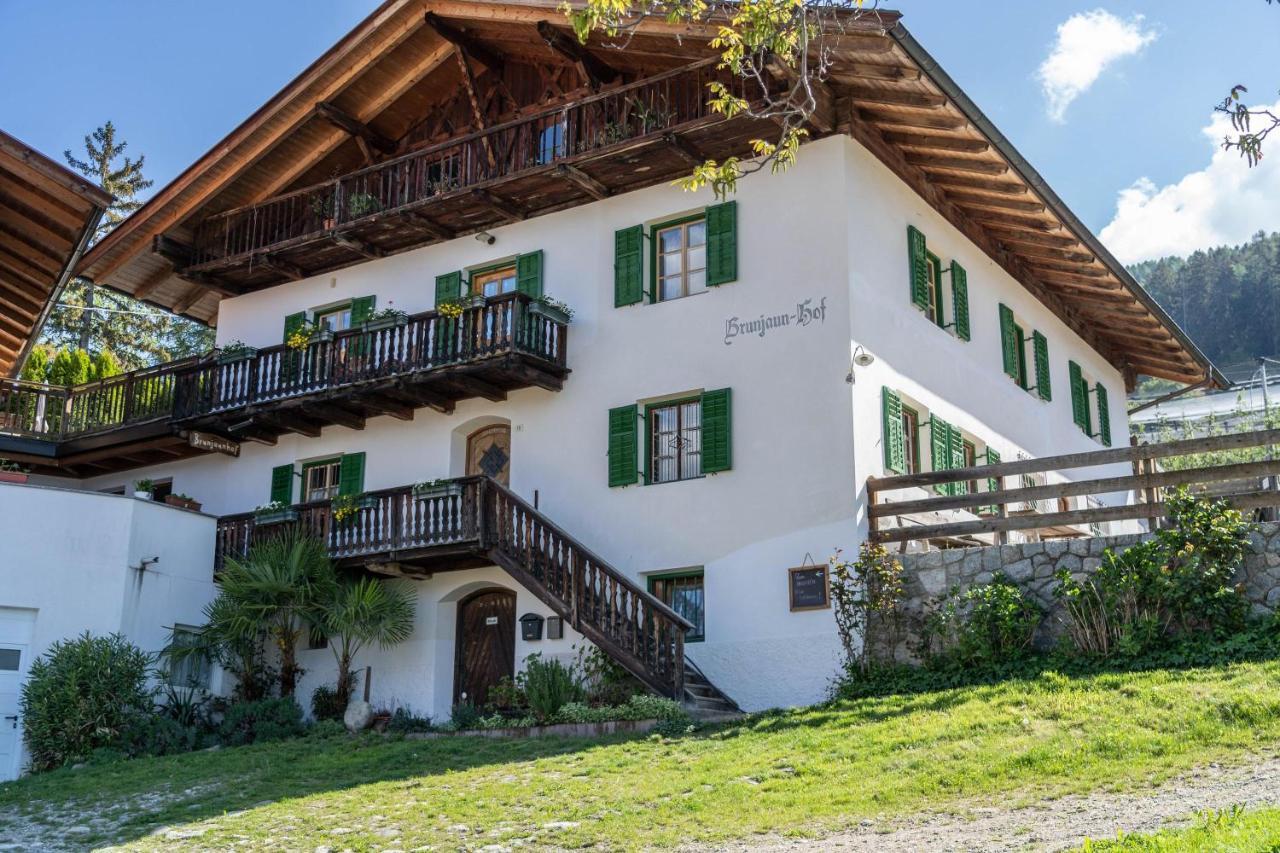 Ferienwohnung Brunjaunhof Schenna Buitenkant foto